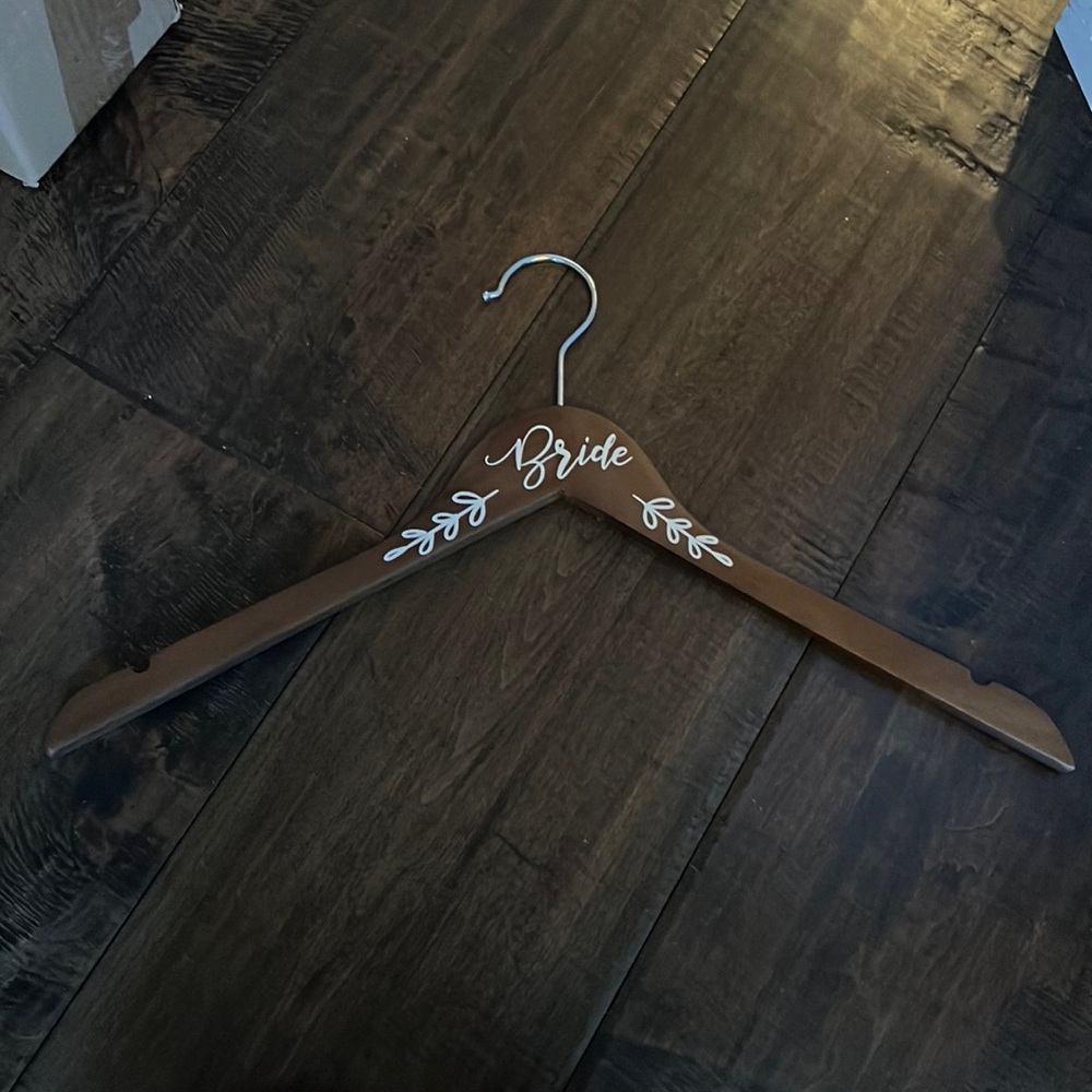 Bride Hanger